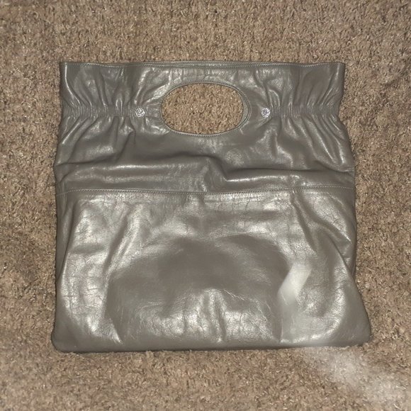 RUDSAK-Foldover-Ruched-Clutch - Picture 5 of 8